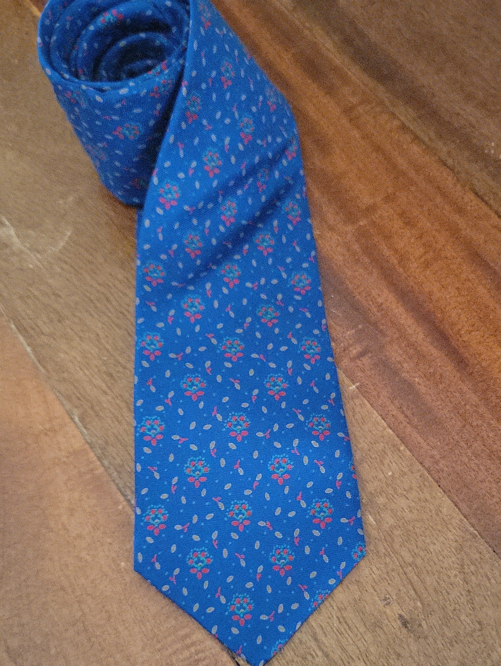 Vintage Yves Saint Laurent Paris/ New York Blue Floral Silk Tie